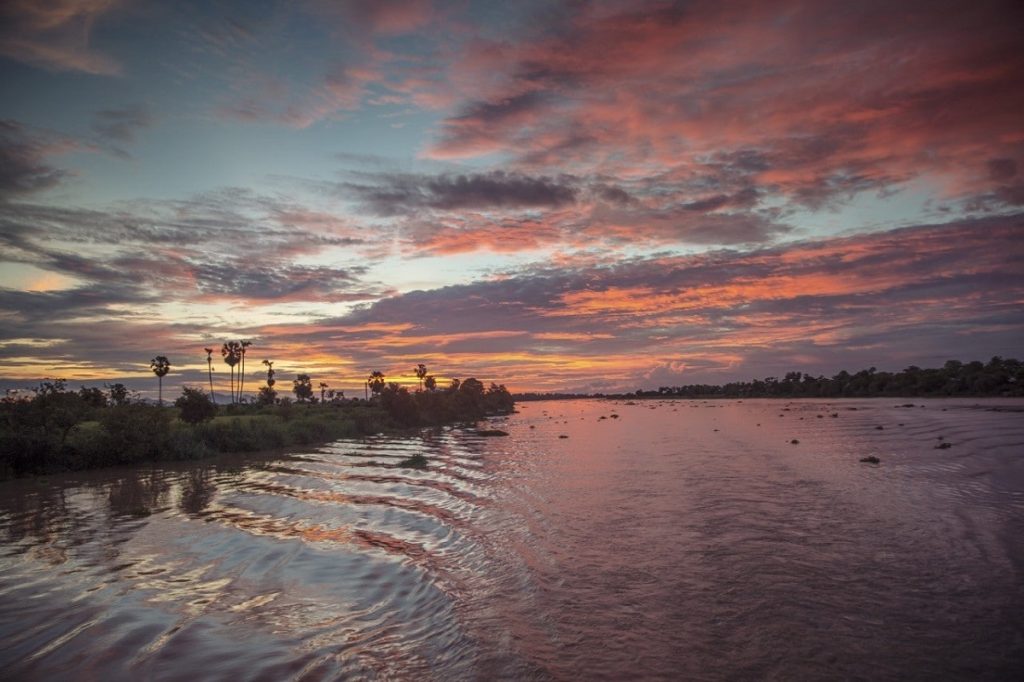 Expérience 2 Cambodge Croisière coucher de soleil Mekong