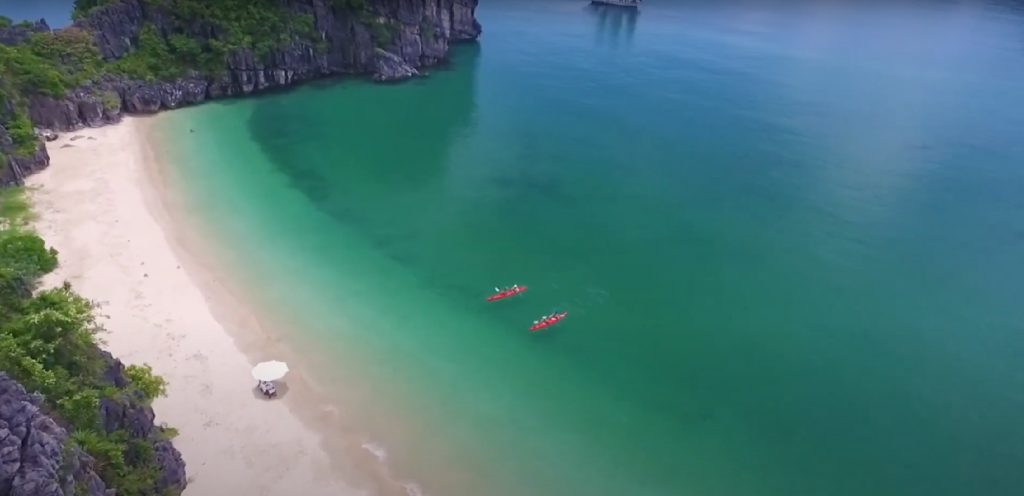 Expérience 8 Kayak et BBQ sur la baie de Tu Long
