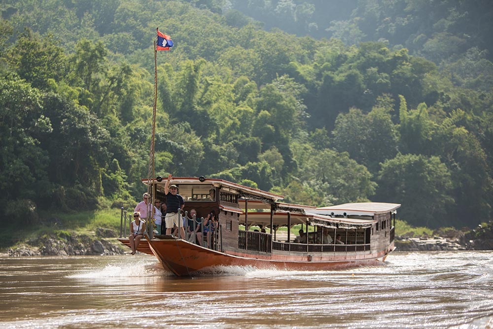 Expérience 11 Je traverse la frontière entre le Laos et la Thailande en bateau