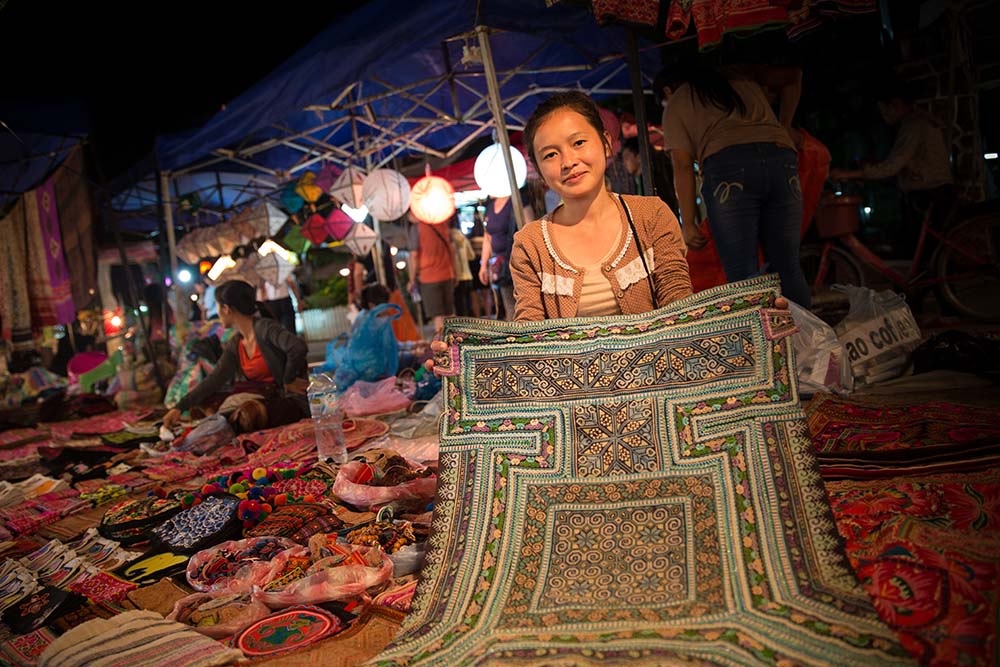 Voyage responsable Laos Luang Prabang marché nocturne